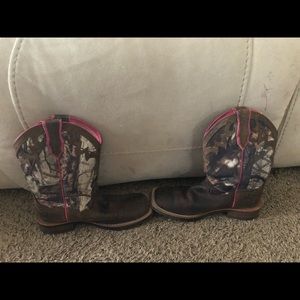 Ariat square toe women’s boots